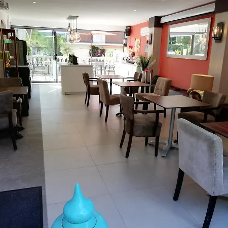 Miramar- Cap D'antibes - La Garoupe Hotell 3*