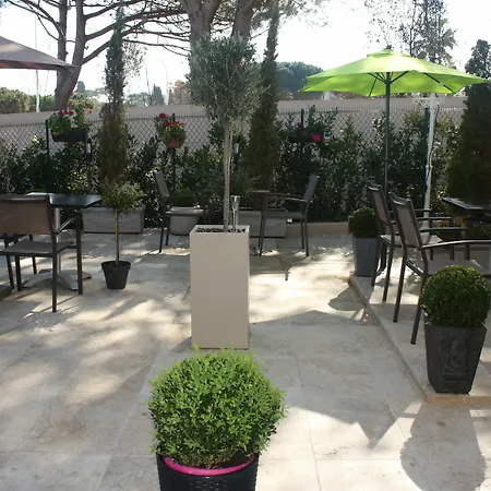 Miramar- Cap D'antibes - La Garoupe 3* Antibes