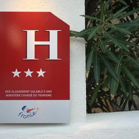 Miramar- Cap D'antibes - La Garoupe Hotel 3*
