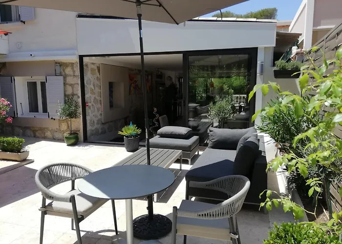 Miramar- Cap D'antibes - La Garoupe 3* 昂蒂布