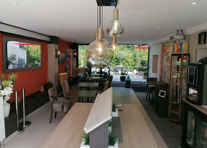 ホテル Miramar- Cap D'antibes - La Garoupe 3*