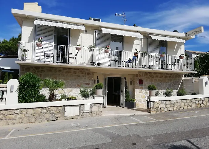 Miramar- Cap D'antibes - La Garoupe 酒店 3*