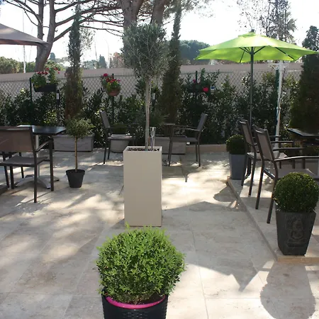 Hotell Miramar- Cap D'antibes - La Garoupe 3*