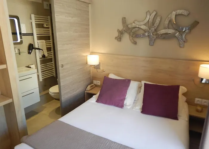 Miramar- Cap D'antibes - La Garoupe Антіб