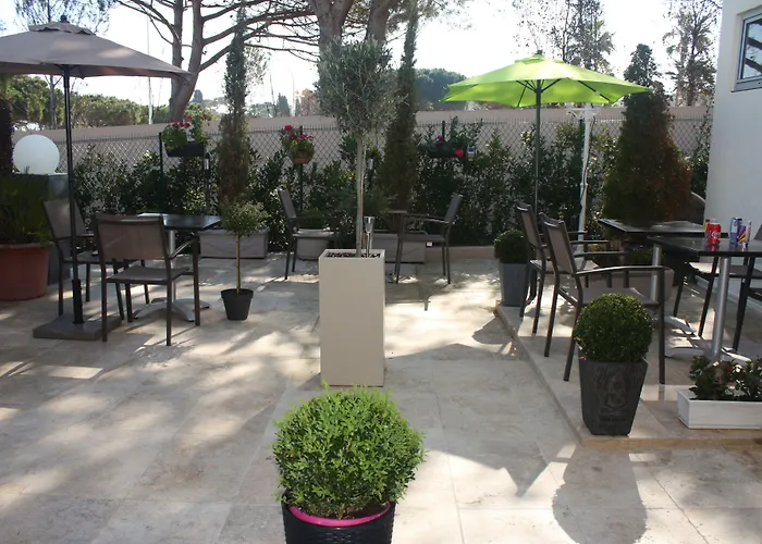 Hotell Miramar- Cap D'antibes - La Garoupe 3*